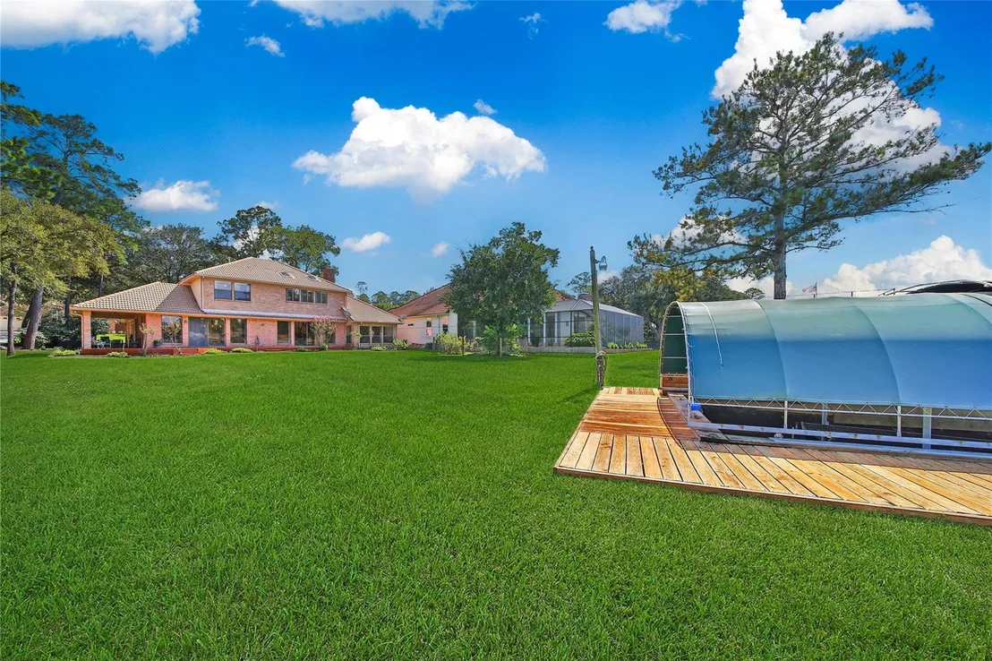 Photo of 142 Lakeside Drive