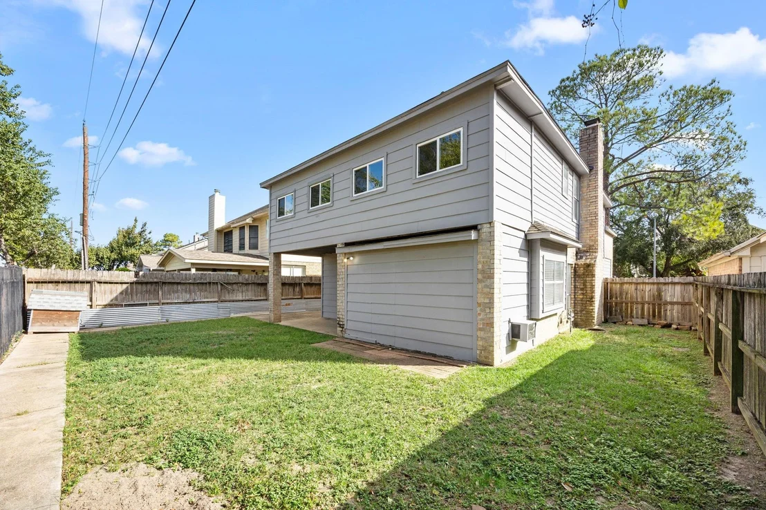 Photo of 8043 Oceanside Drive