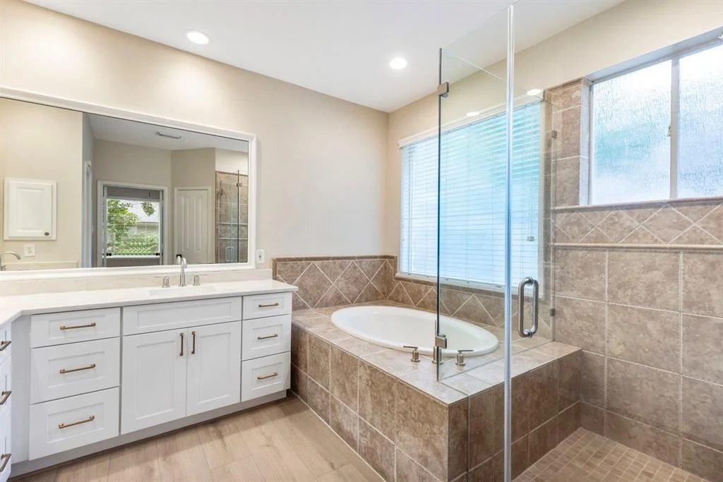 Photo of 55 N Altwood Circle