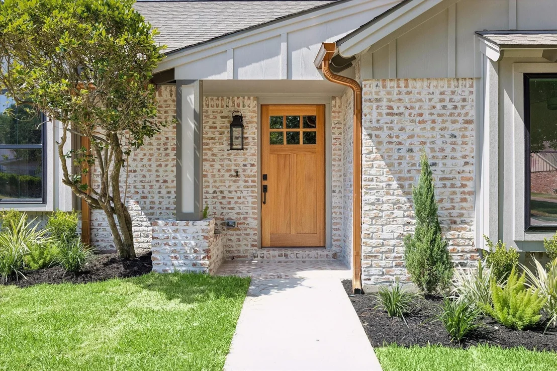 Photo of 10422 Timberoak Drive