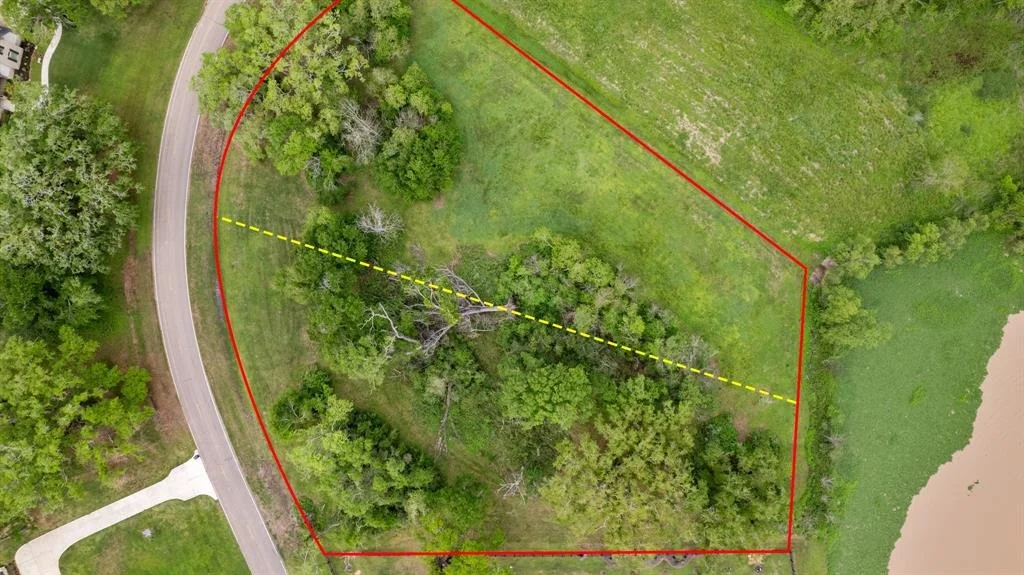 Photo of 21610 Chenango Lake Drive