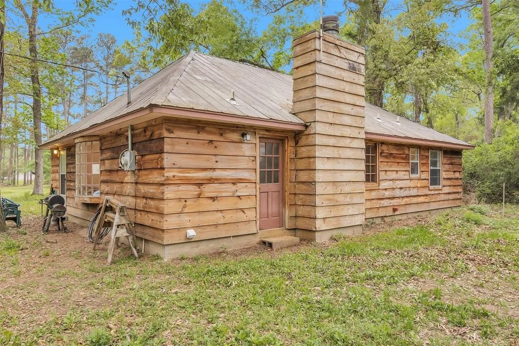 Photo of 15395 Sharon Lane