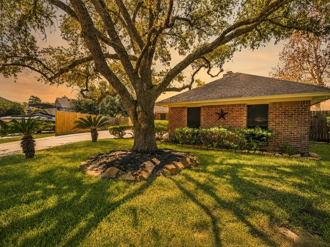 Photo of 7093 Whispering Wind Drive