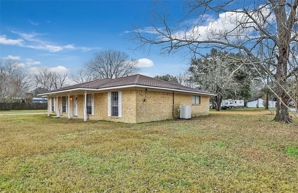 Photo of 202 Dogwood Street