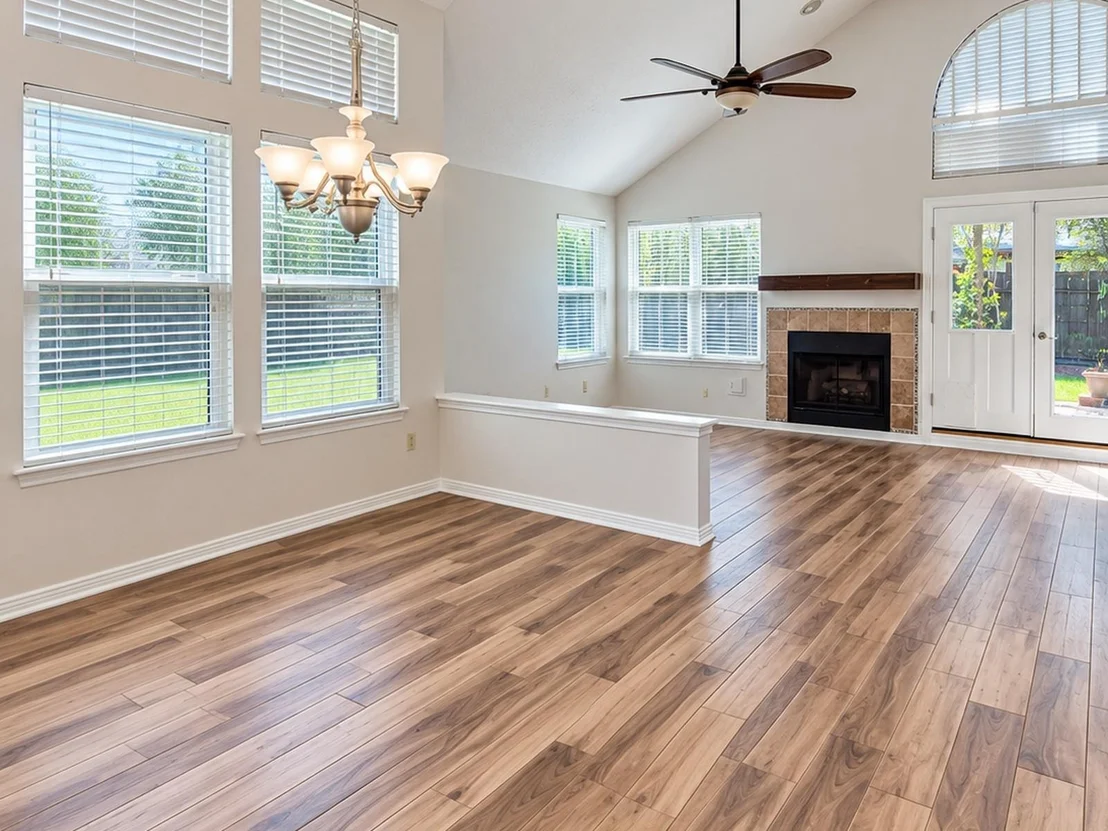 Photo of 15823 Oak Mountain Drive
