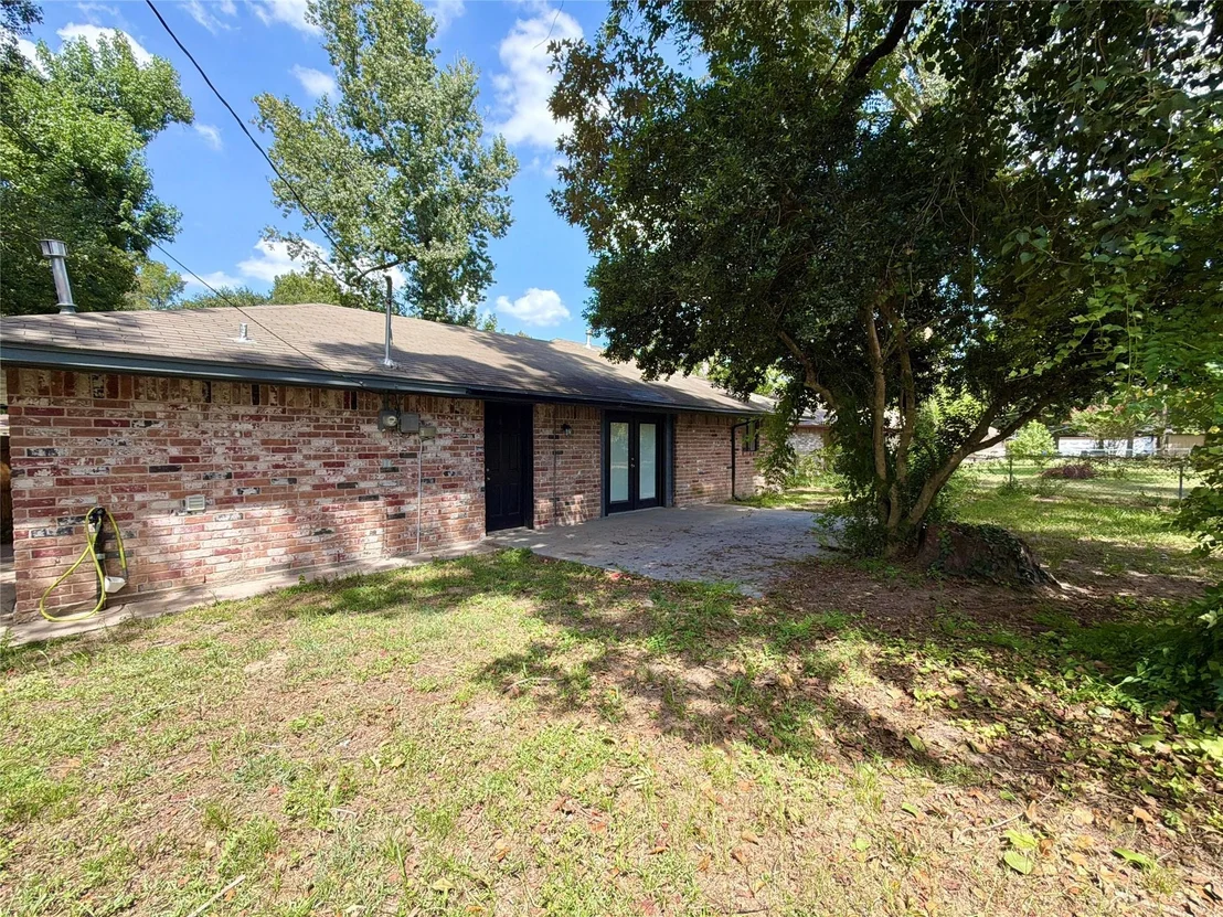 Photo of 3427 Dovie Drive