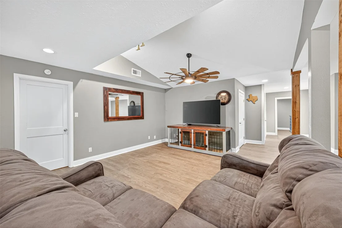 Photo of 507 Springwater Drive