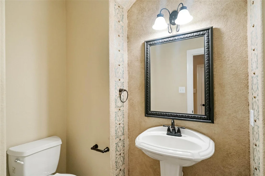 Photo of 214 Pinto Point Drive
