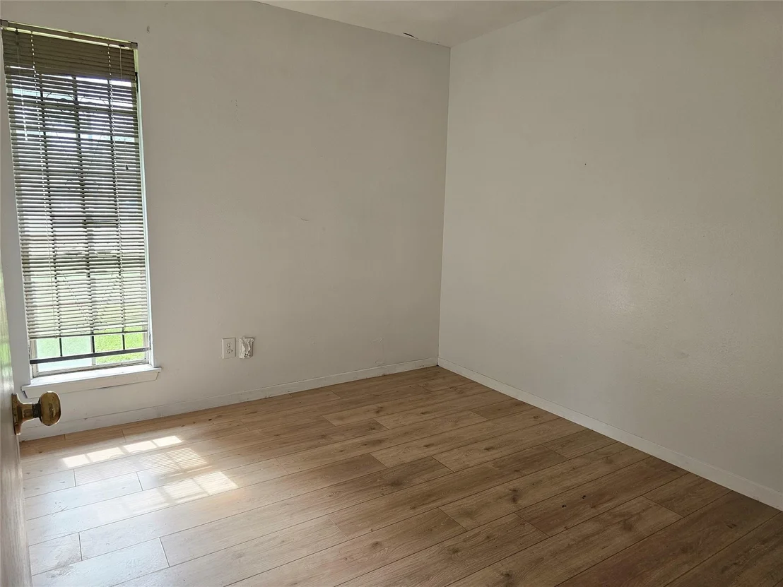 Photo of 11023 Linvale Drive