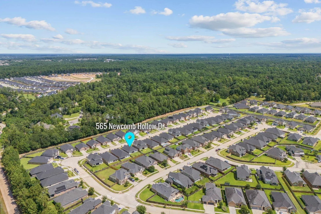 Photo of 565 Newcomb Hollow Drive