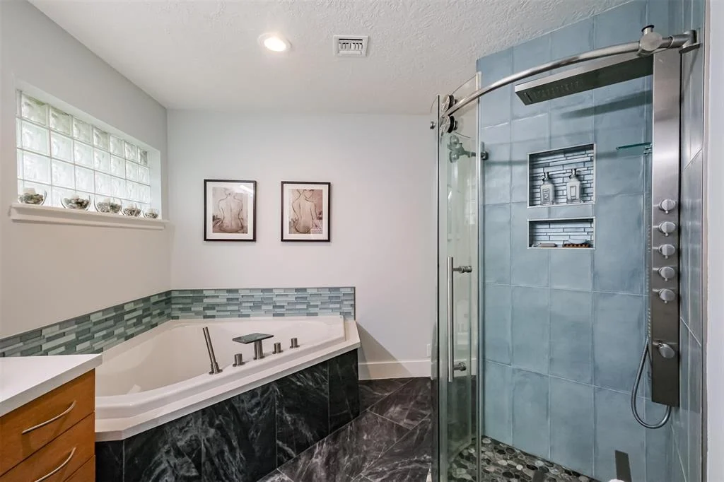 Photo of 946 Enclave Parkway