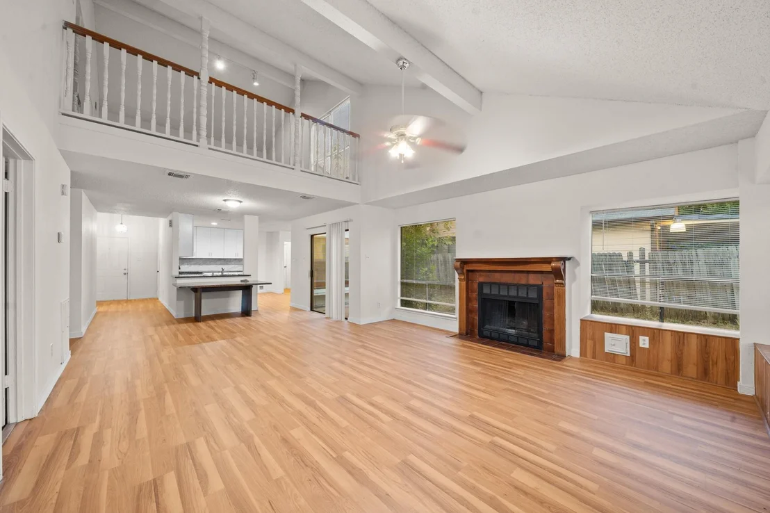 Photo of 13527 Avonshire Drive
