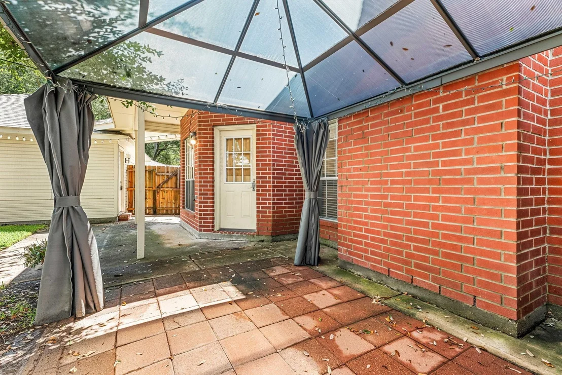 Photo of 303 S Cypress Estates Circle