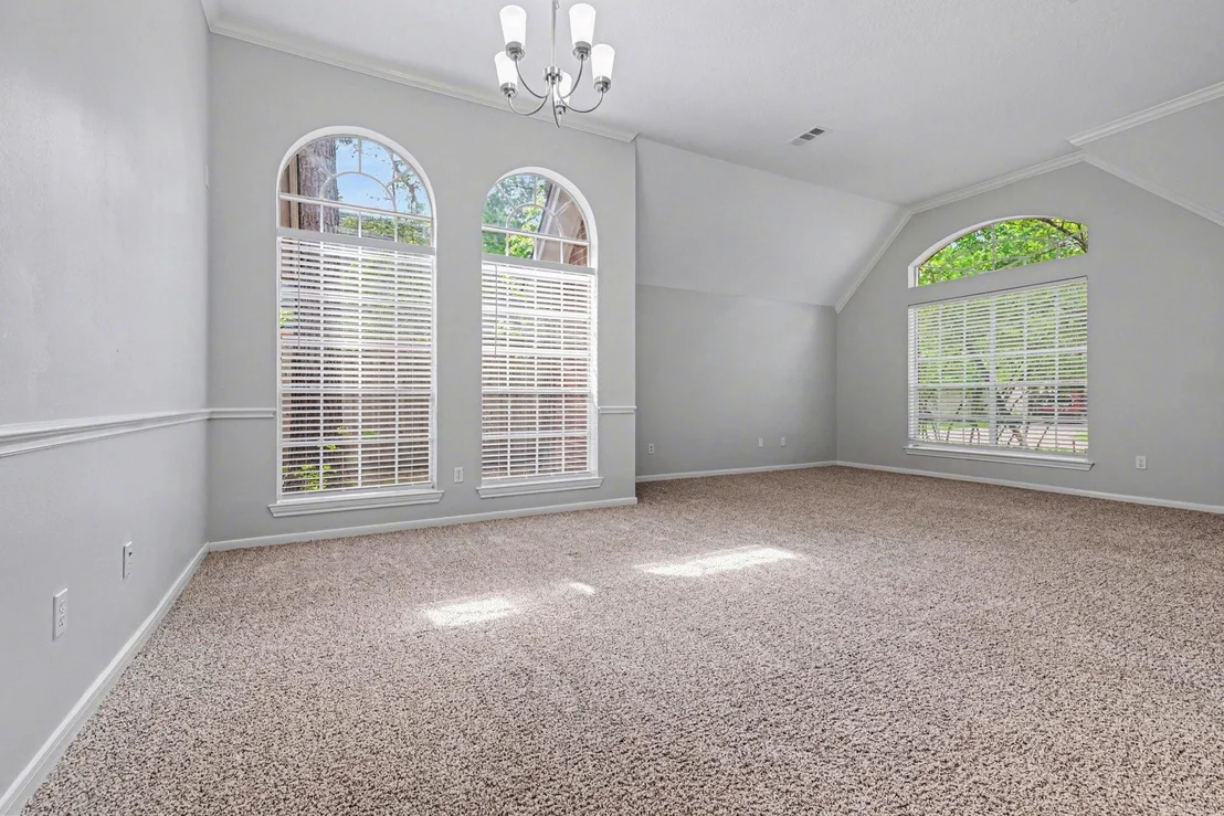 Photo of 215 Bristol Bend Circle