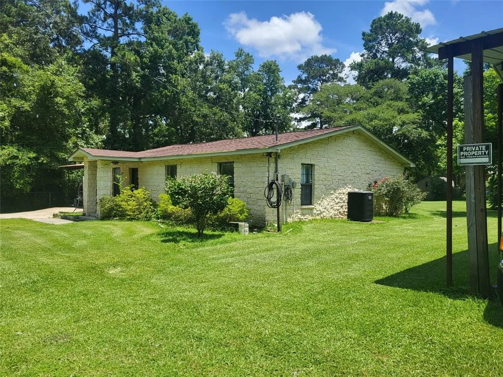 Photo of 10404 Royal Terrell Dr