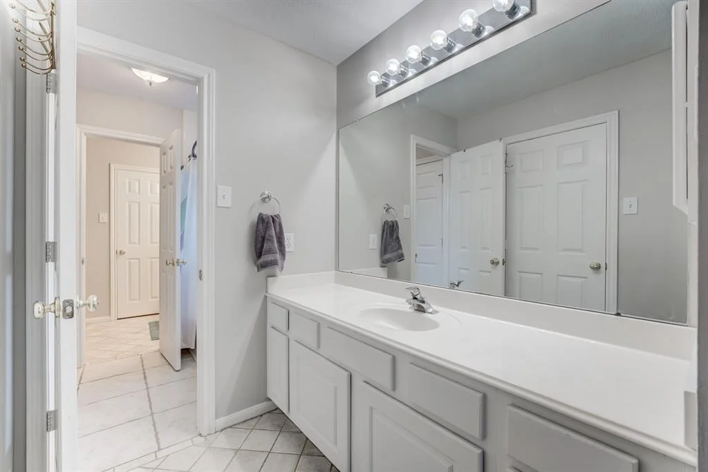 Photo of 10811 Silverado Trace Drive