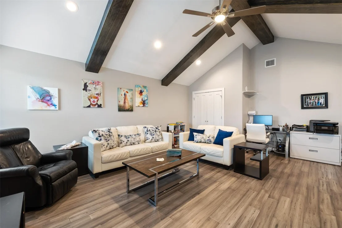 Photo of 2928 Suffolk Drive