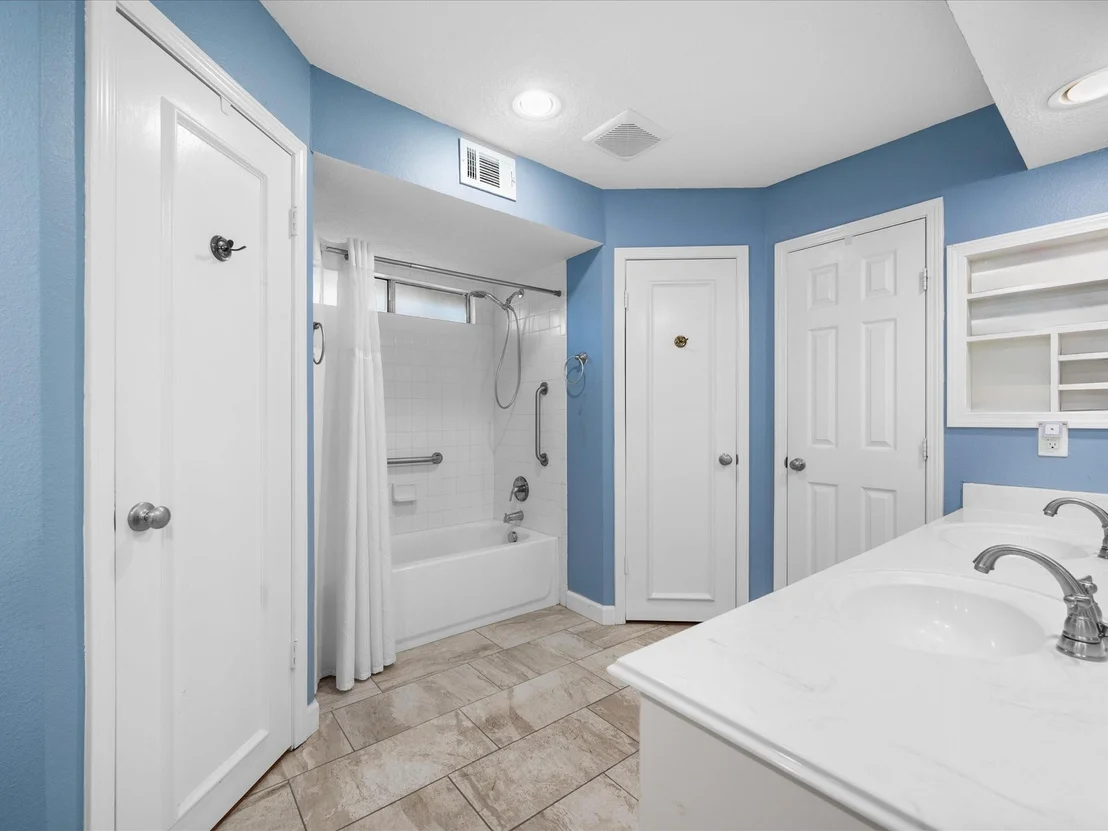 Photo of 15626 Four Leaf Drive