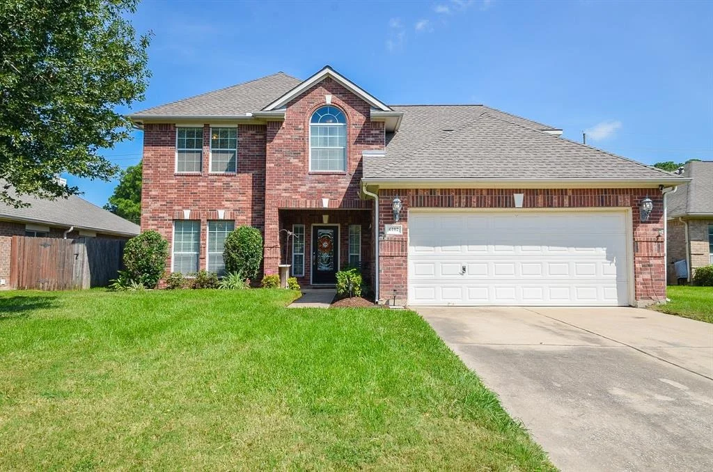 Photo of 6102 Pine Lakes Drive
