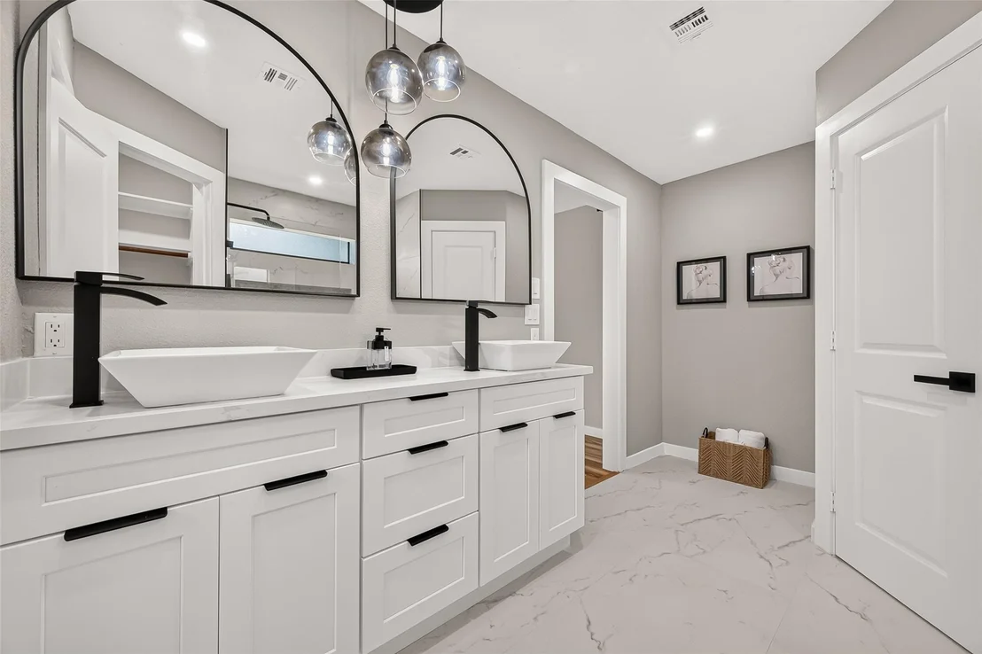 Photo of 15103 Plaza Libre Drive