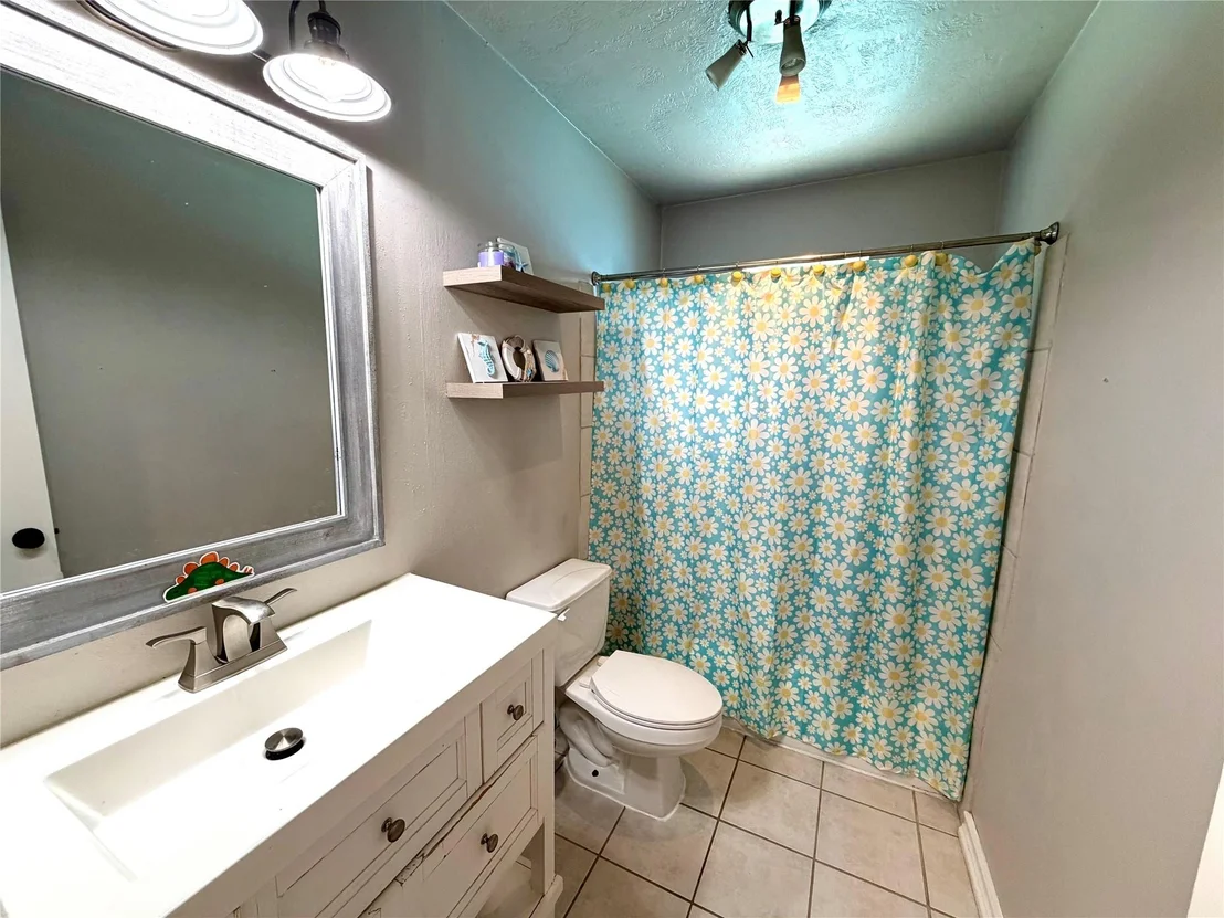 Photo of 22306 Acorn Valley Drive