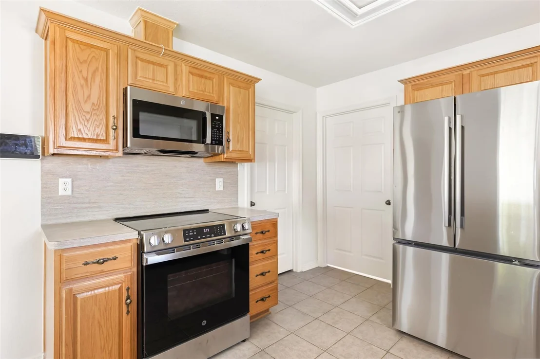 Photo of 24243 Red Deer Drive