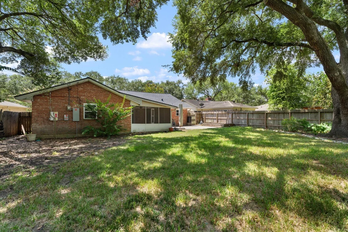 Photo of 12310 Whittington Drive