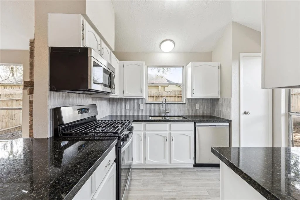 Photo of 6711 Bluebottle Lane