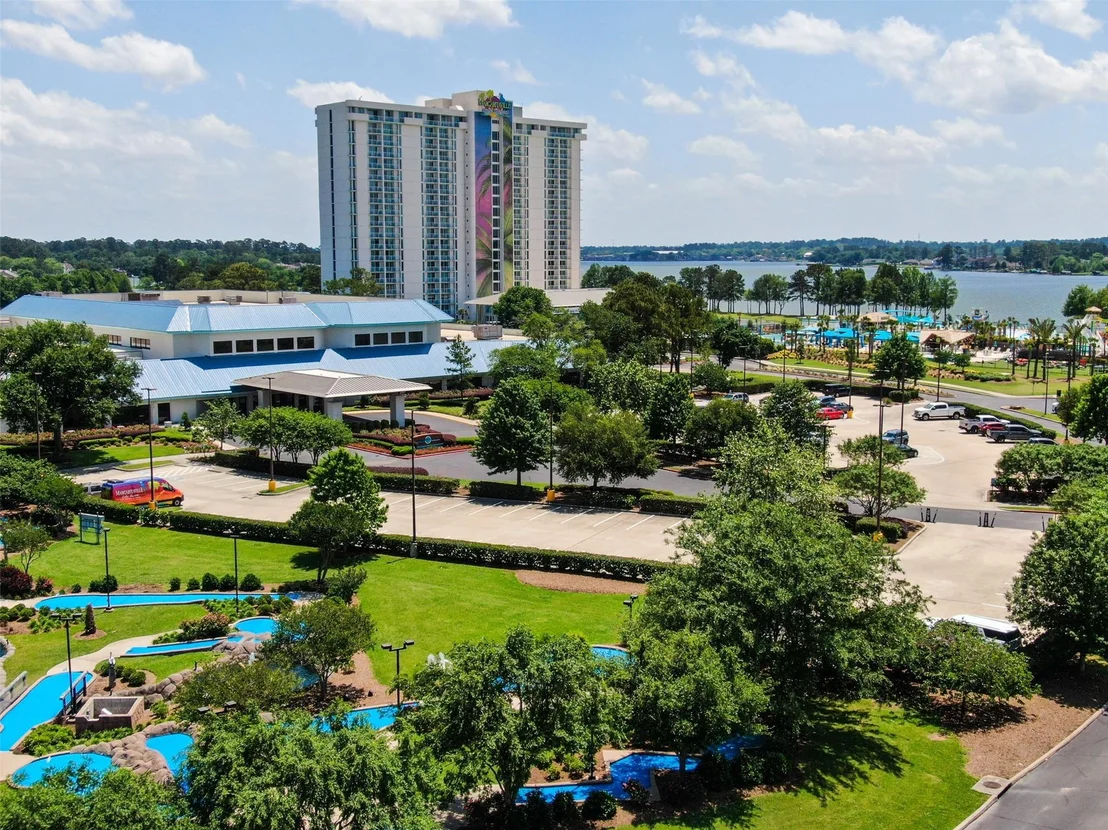 Photo of 18911 Mystic Point