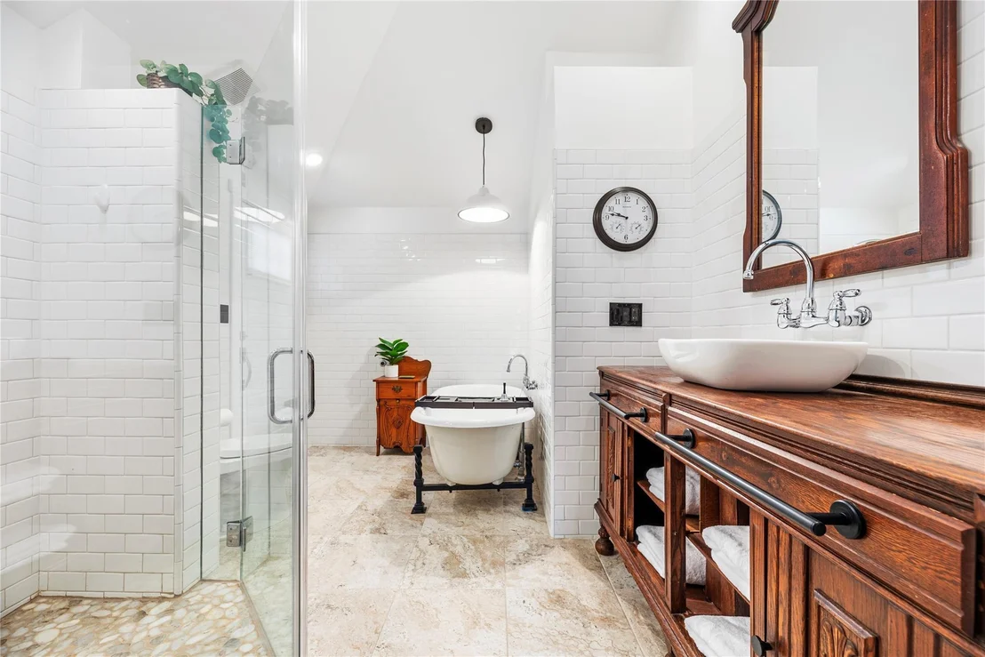 Photo of 2418 Pebbledowne Circle