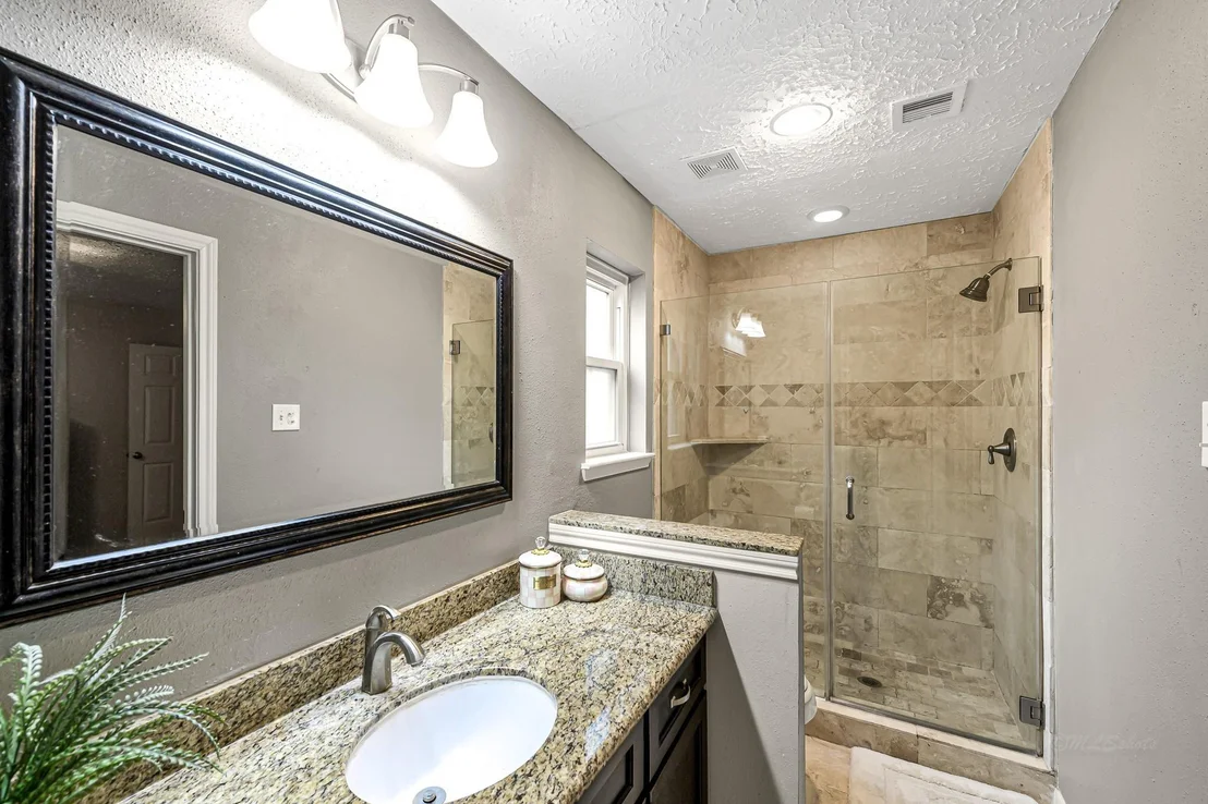 Photo of 214 Buckeye Drive