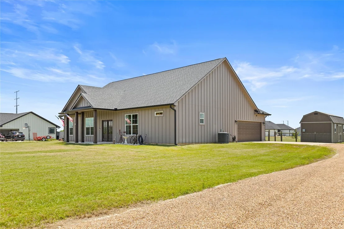 Photo of 5213 County Road 127
