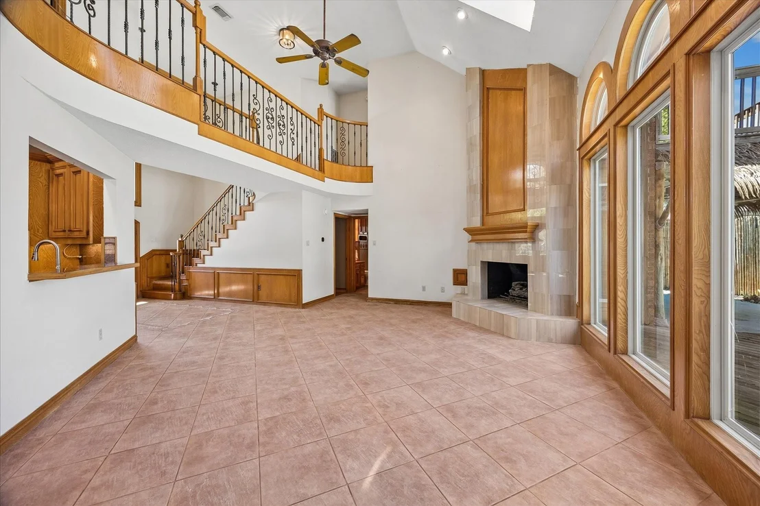 Photo of 1835 Raintree Circle