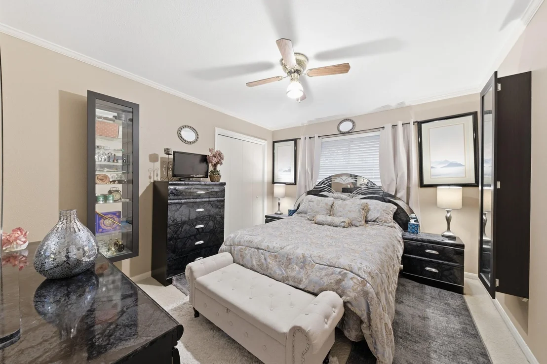 Photo of 942 Brunswick Circle