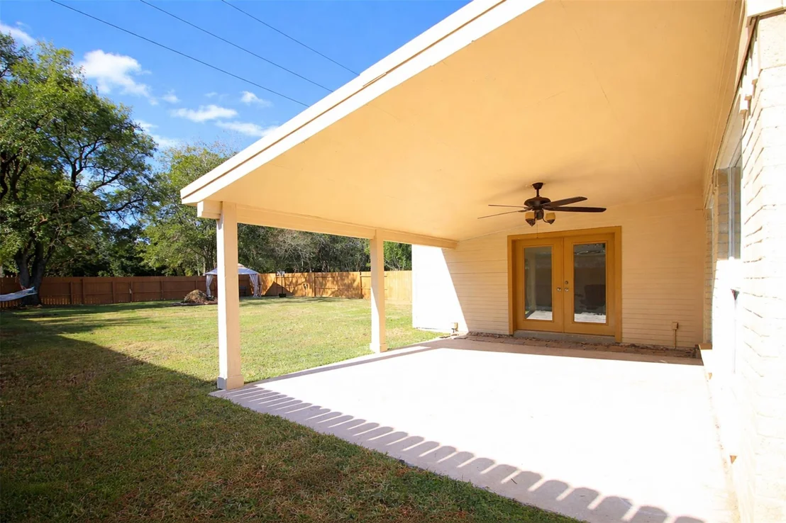 Photo of 8011 Goldengrove Drive