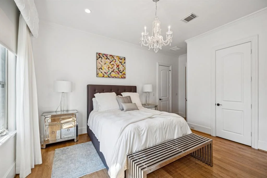 Photo of 5642 Terwilliger Way