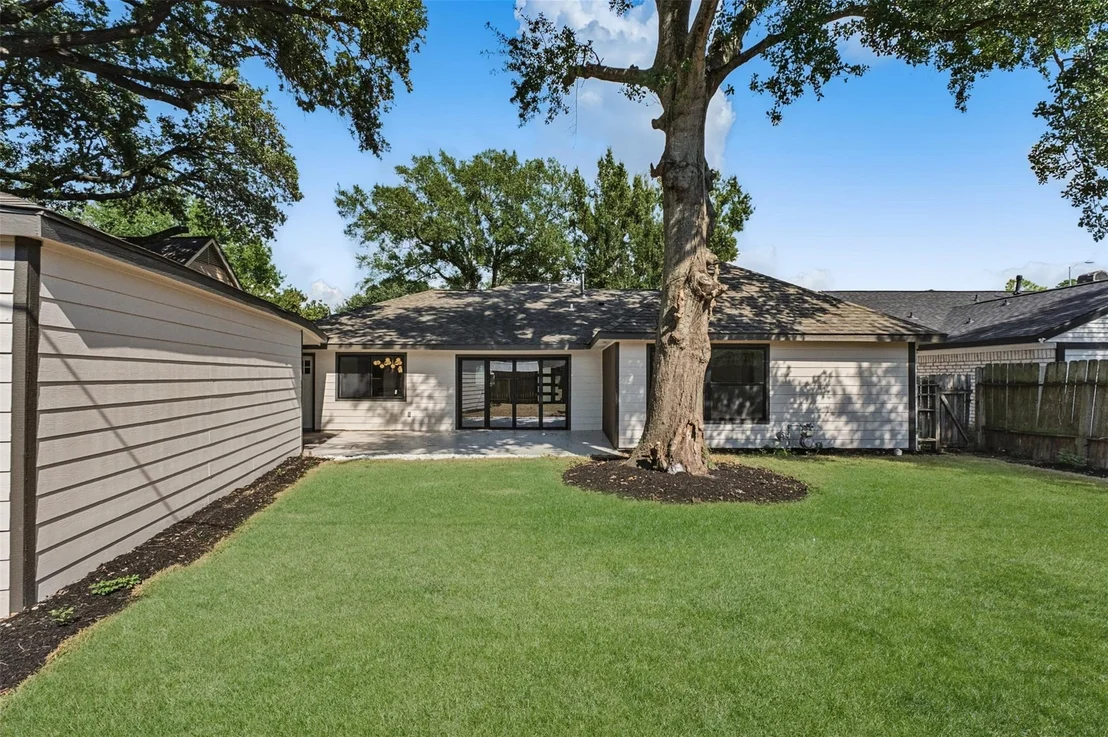 Photo of 2807 Shadowdale Drive