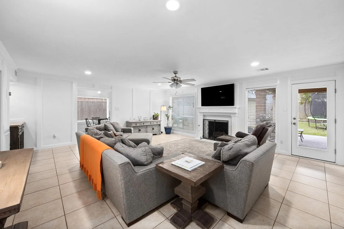 Photo of 9123 Herts Road