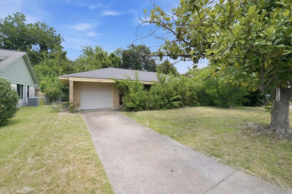 Photo of 2202 Wilde Rock Way