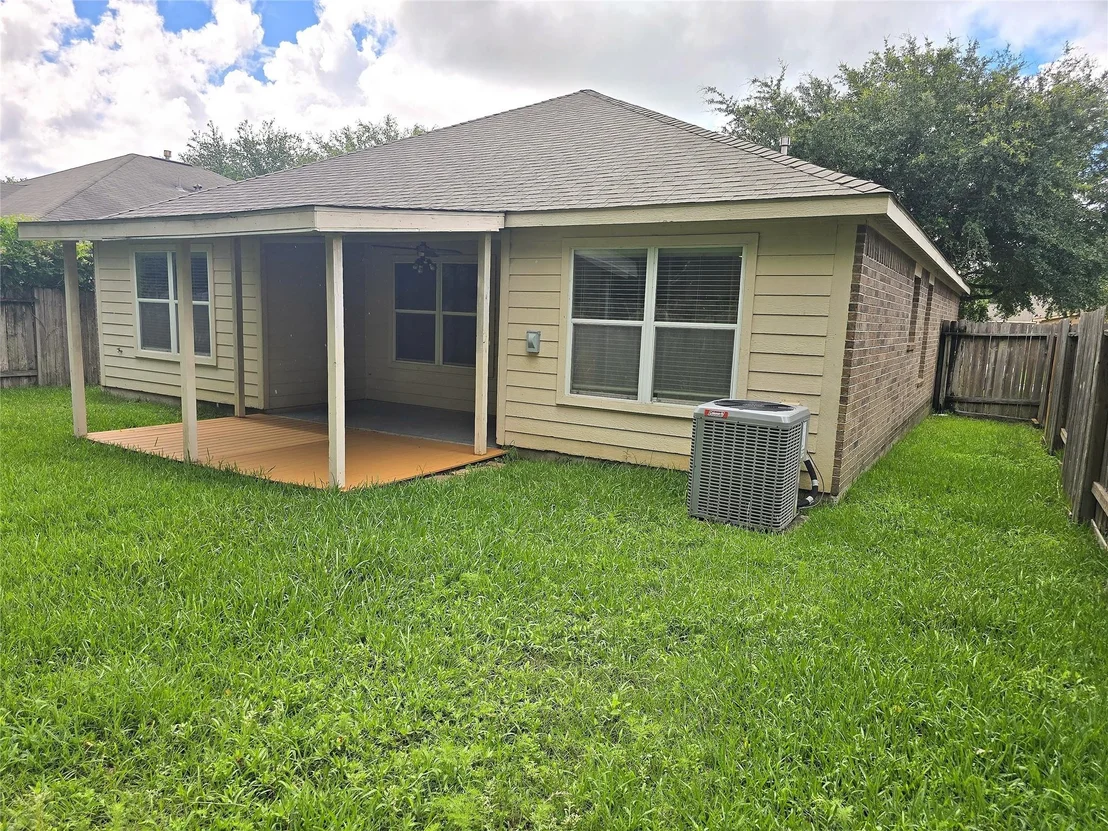 Photo of 10320 Stone Gate Drive