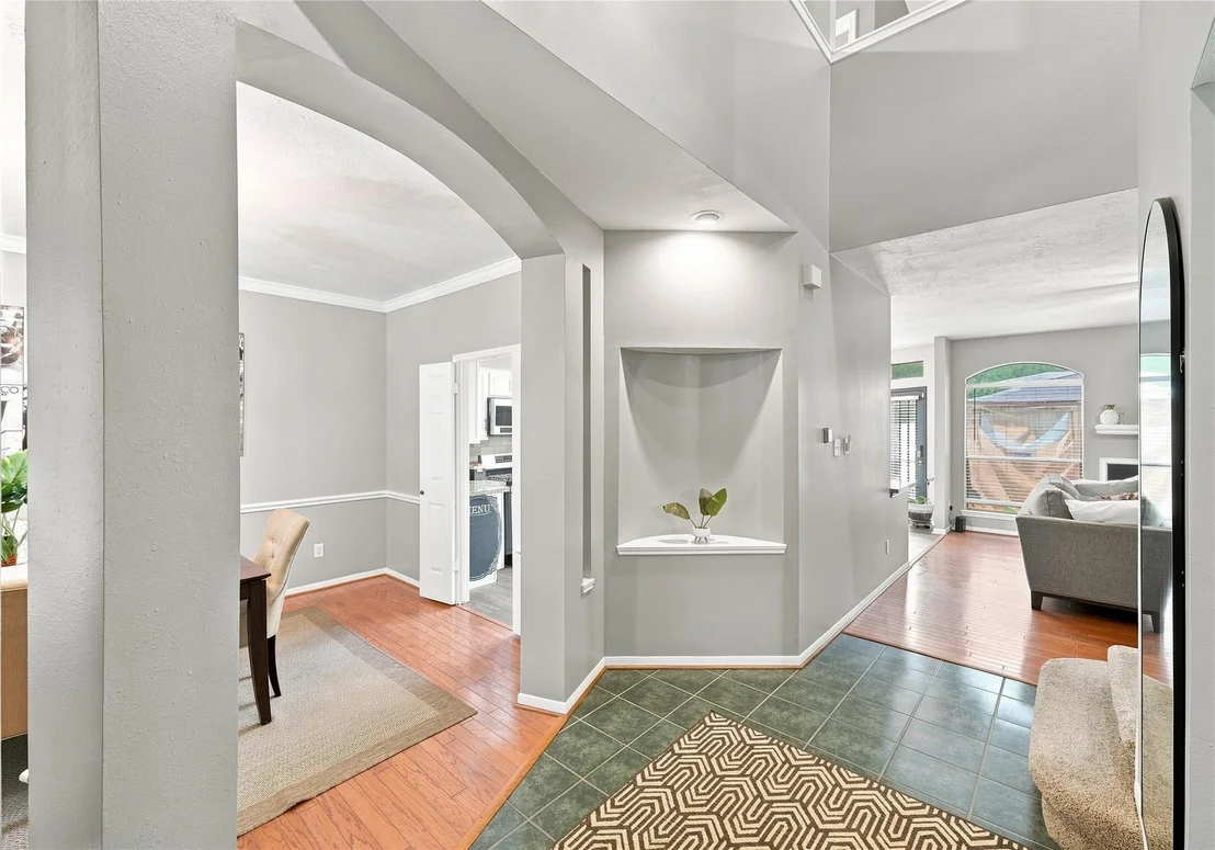 Photo of 10827 Oak Acres Drive