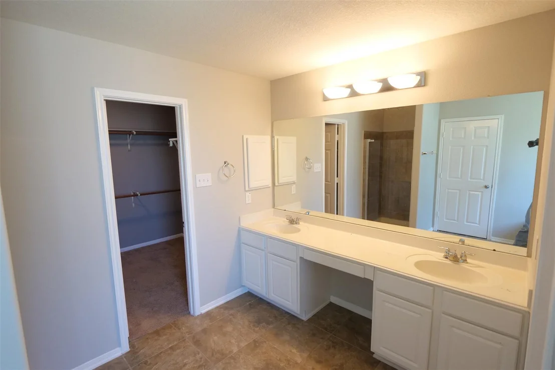 Photo of 4934 Hackamore Brook Court