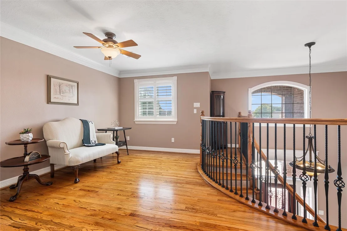Photo of 5442 Lakeshore Drive