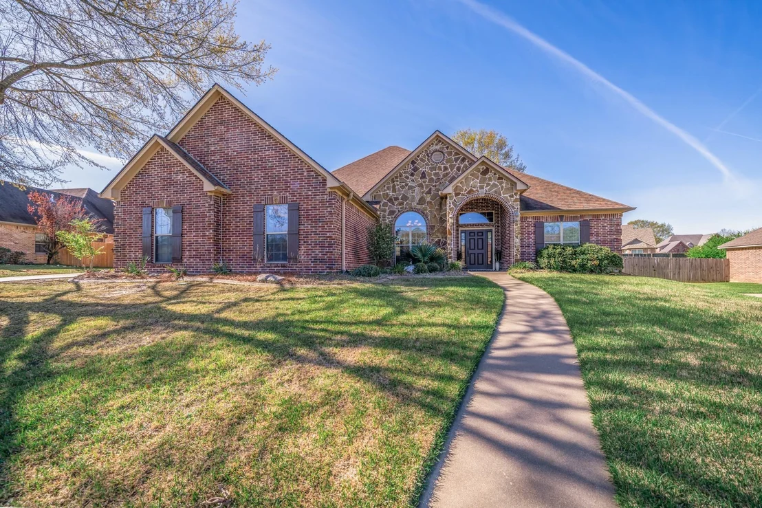 Photo of 104 Glen Rose Trail