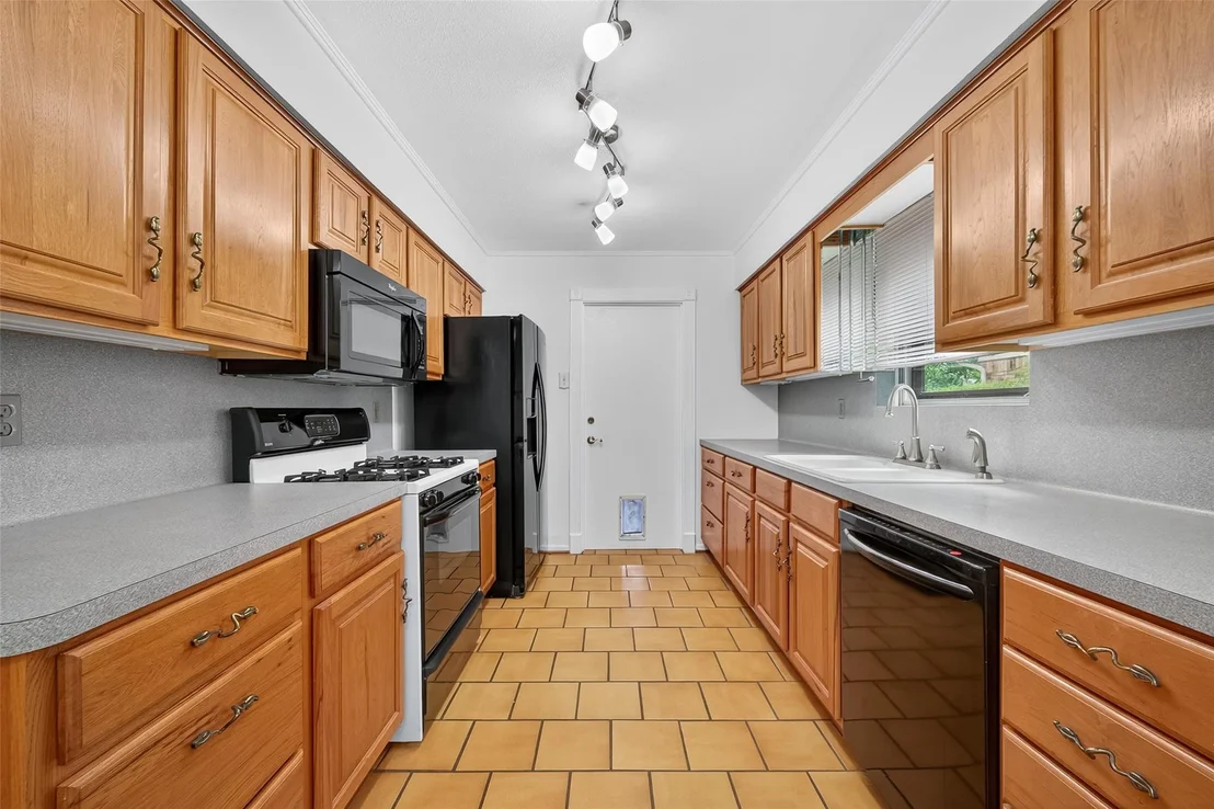 Photo of 7714 Kensico Road