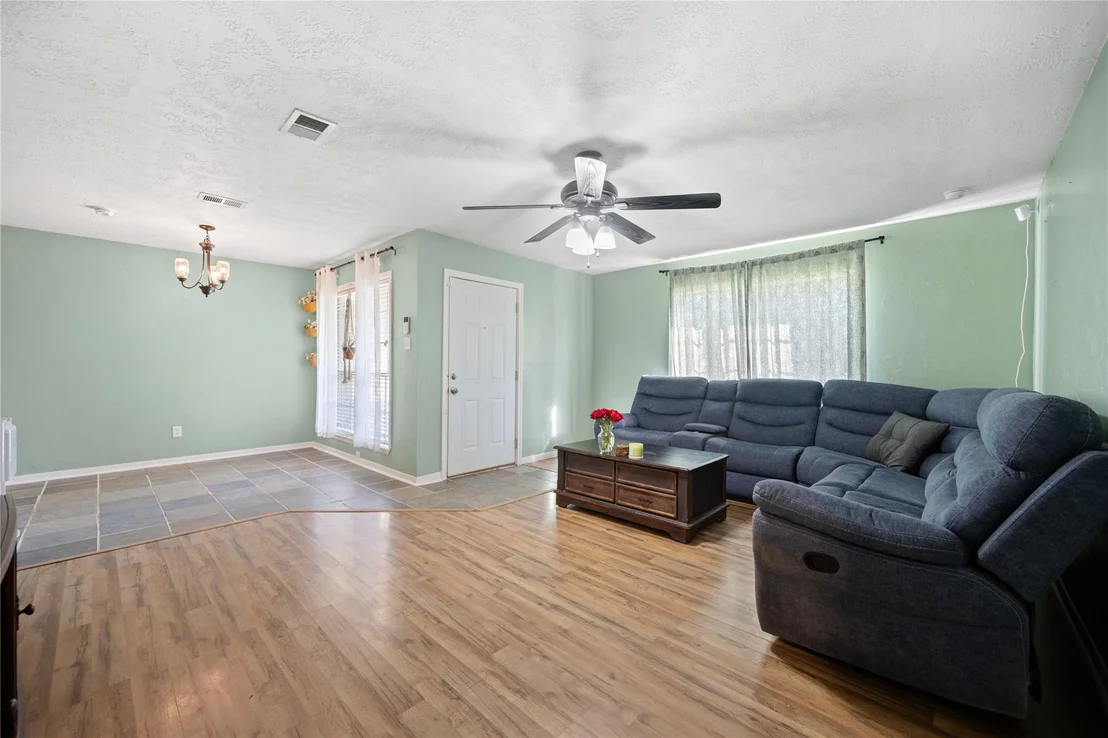 Photo of 306 Jill Street