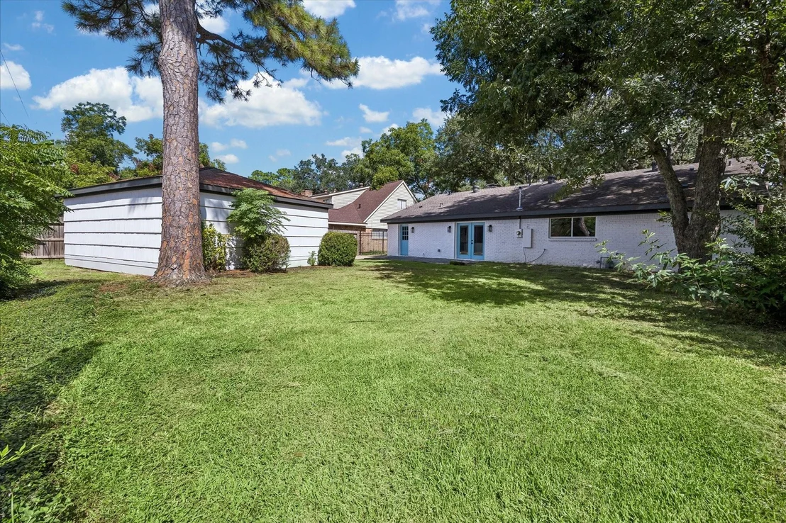 Photo of 6027 Valkeith Drive