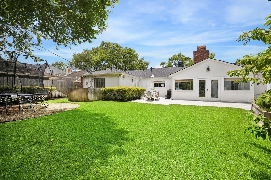Photo of 2011 Briarmead Drive