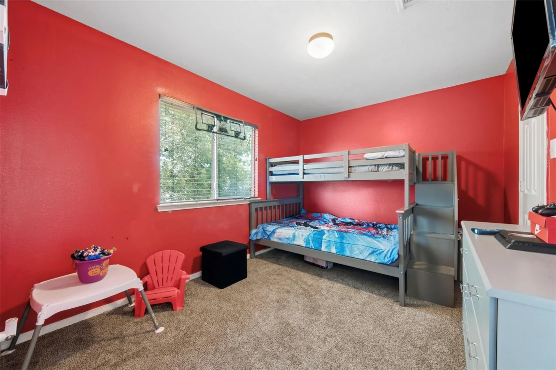 Photo of 924 Chad Lane