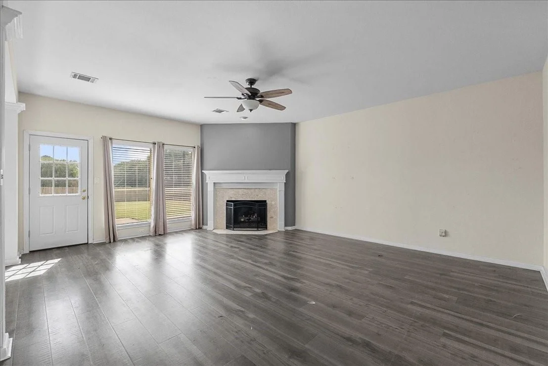 Photo of 1802 Creekside Drive